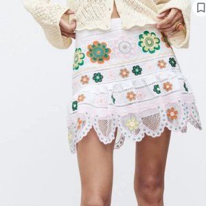 NWT Zara XS Embroidered Scalloped Mini Skirt/Skort